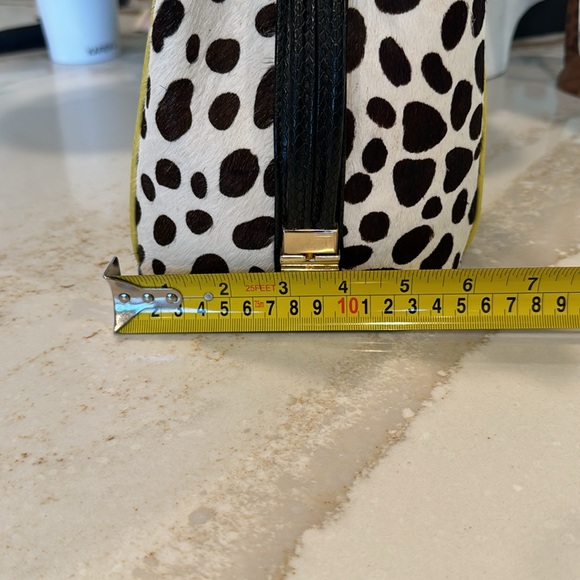 Stunning  maze color leather bag with pony hide sides and adjustable strap💕💕 - Picture 4 of 16